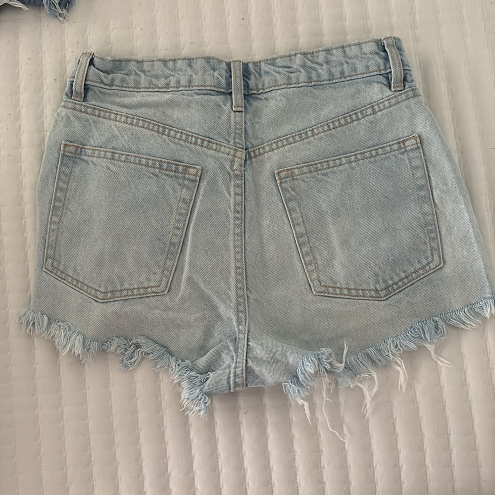 Zara Shorts - Picture 2 of 5